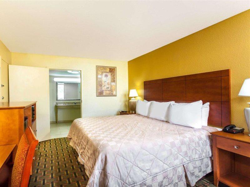 Days Inn By Wyndham Lebanon Eksteriør billede