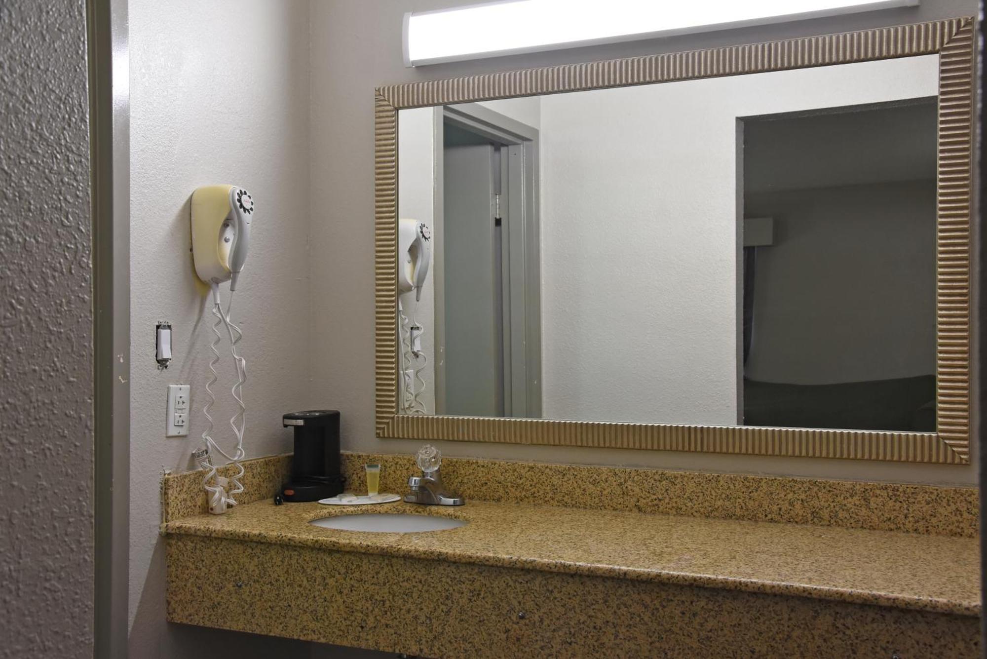 Days Inn By Wyndham Lebanon Eksteriør billede
